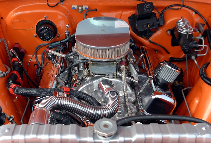 garagiste-CIPIERES-min_car-engine-1738309